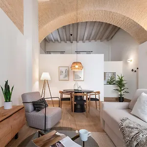 Magno Almansa , Siviglia Spagna