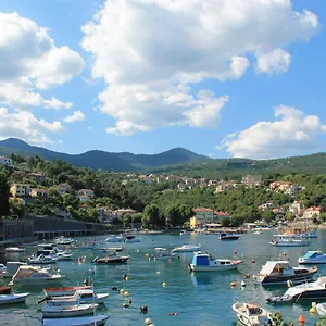 Tominovic , Abbazia Croazia
